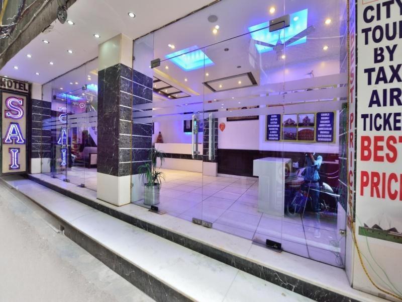 Hotel Sai International New Delhi Buitenkant foto