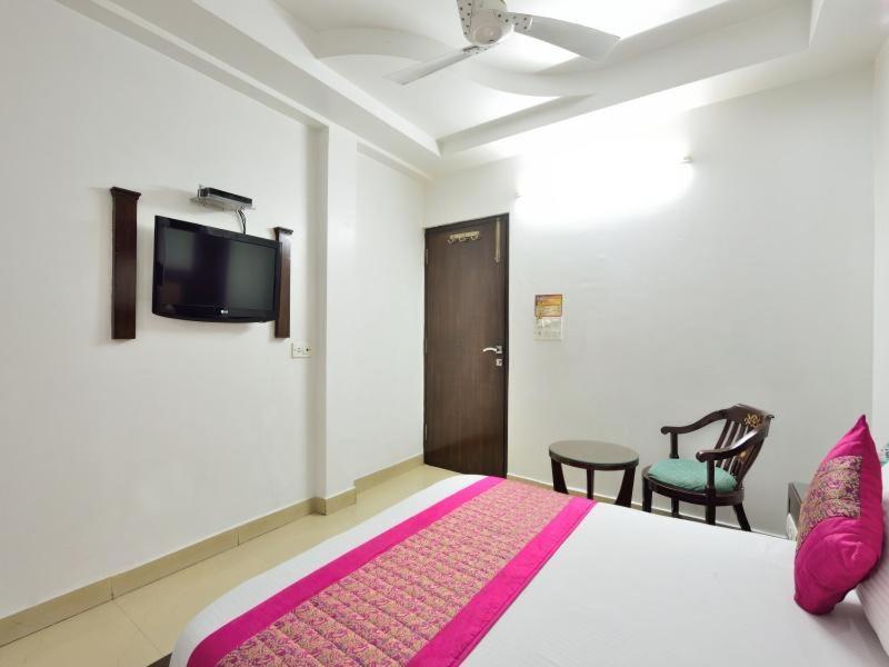 Hotel Sai International New Delhi Buitenkant foto