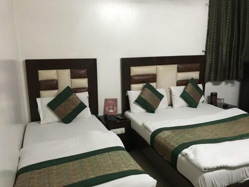 Hotel Sai International New Delhi Buitenkant foto