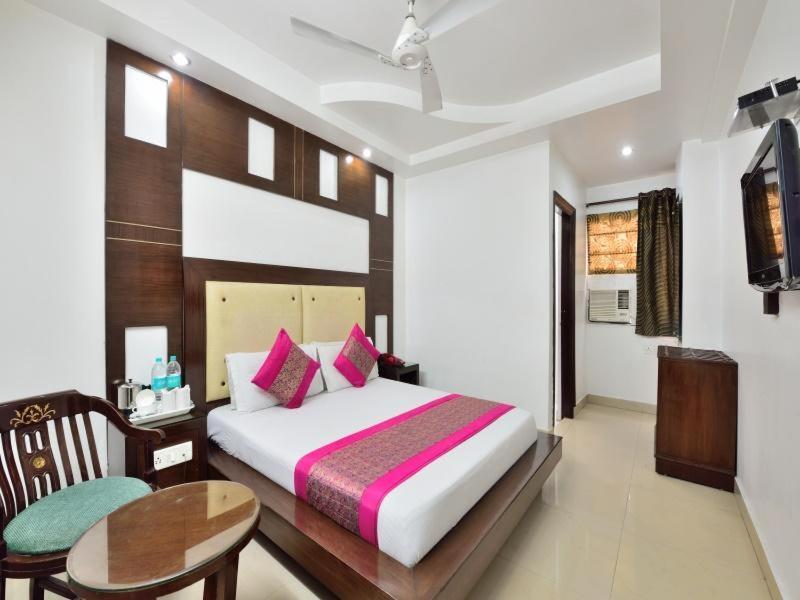 Hotel Sai International New Delhi Buitenkant foto