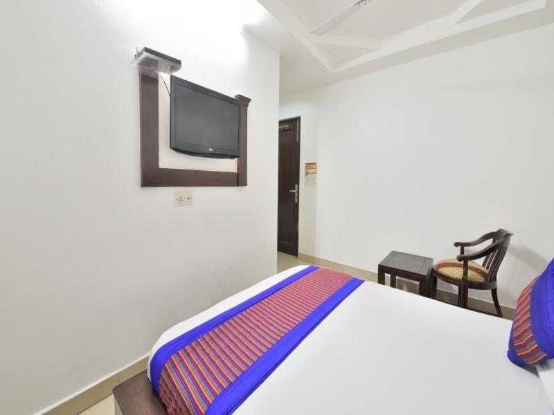 Hotel Sai International New Delhi Buitenkant foto